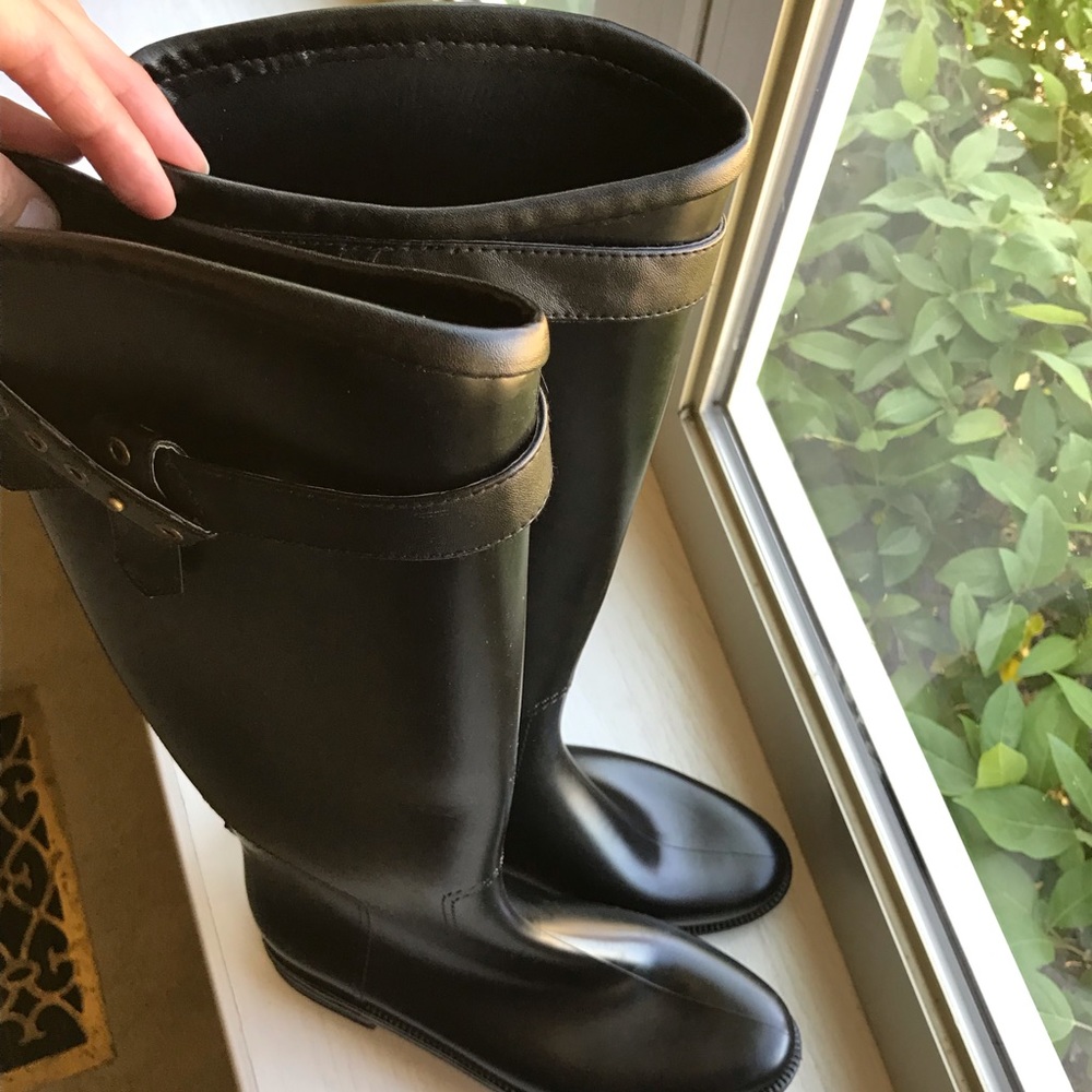 ⛈ Nine West Black Rain Boots - Picture 3 of 8